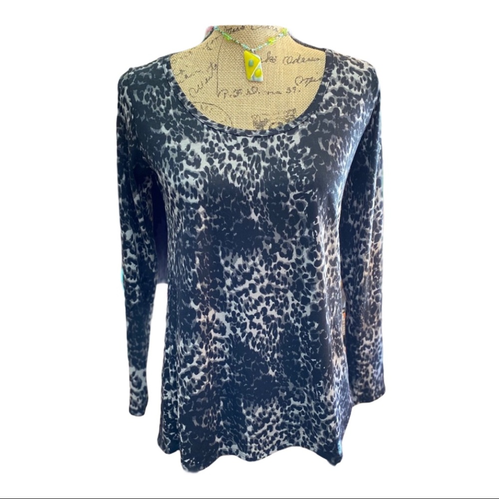🖤 - 🖤✔️LULAROE Lynnae long sleeve shirt